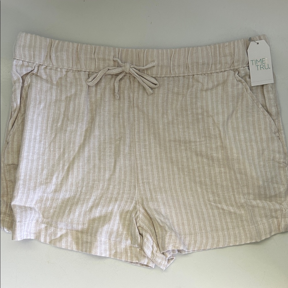 Time and Tru Light Beige Striped Shorts